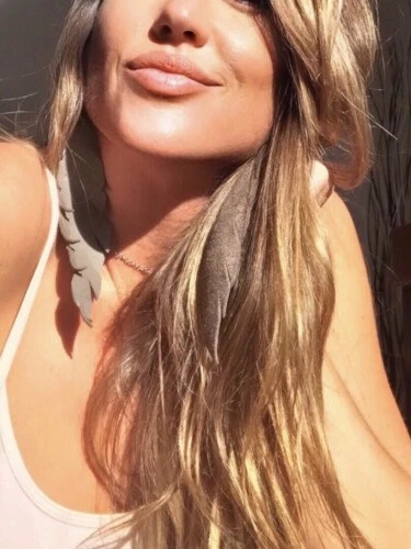 HoneyEmmmm Profile image 2